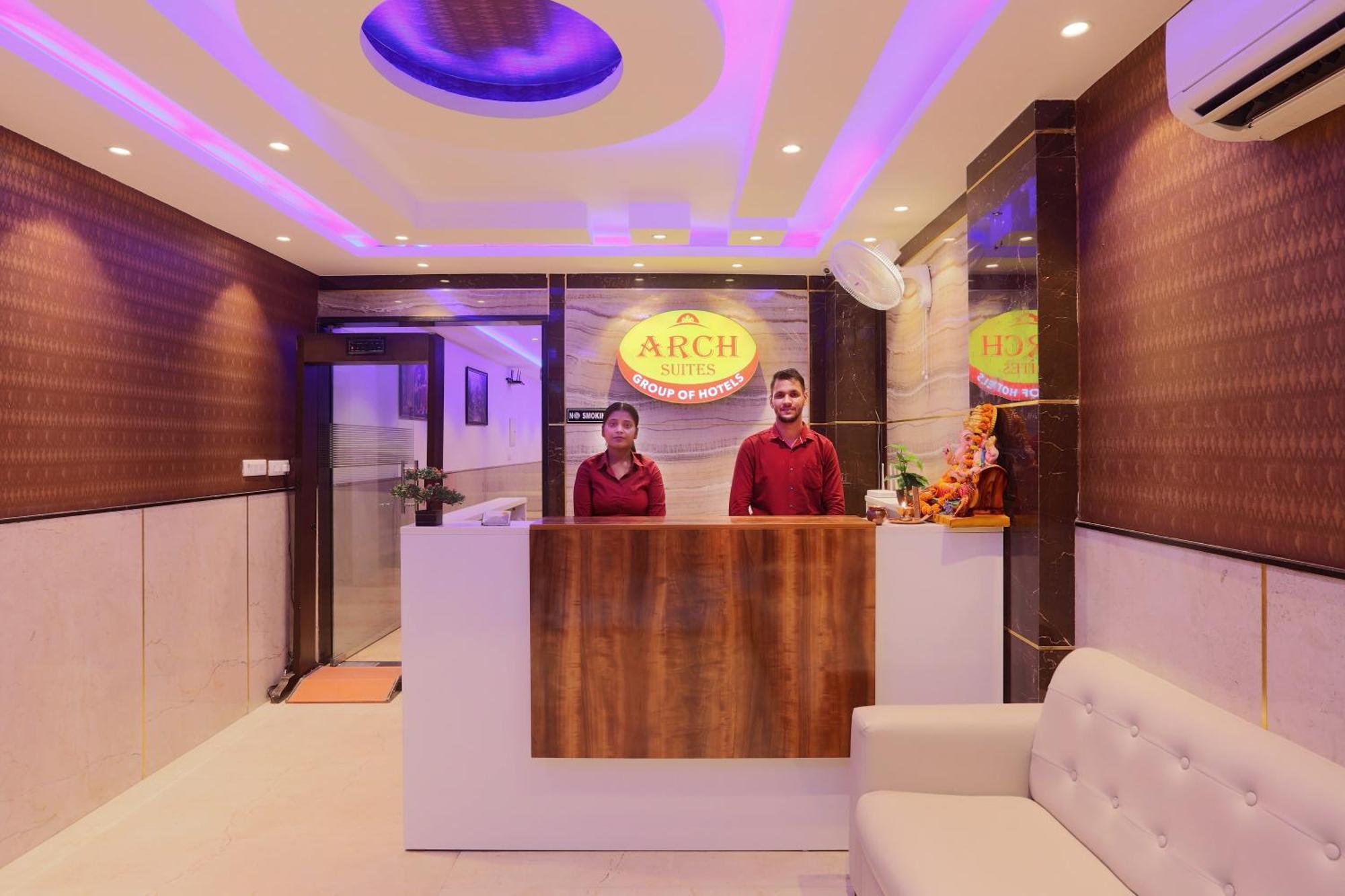 Hotel Arch Suites - Near Aerocity Nuova Delhi Esterno foto