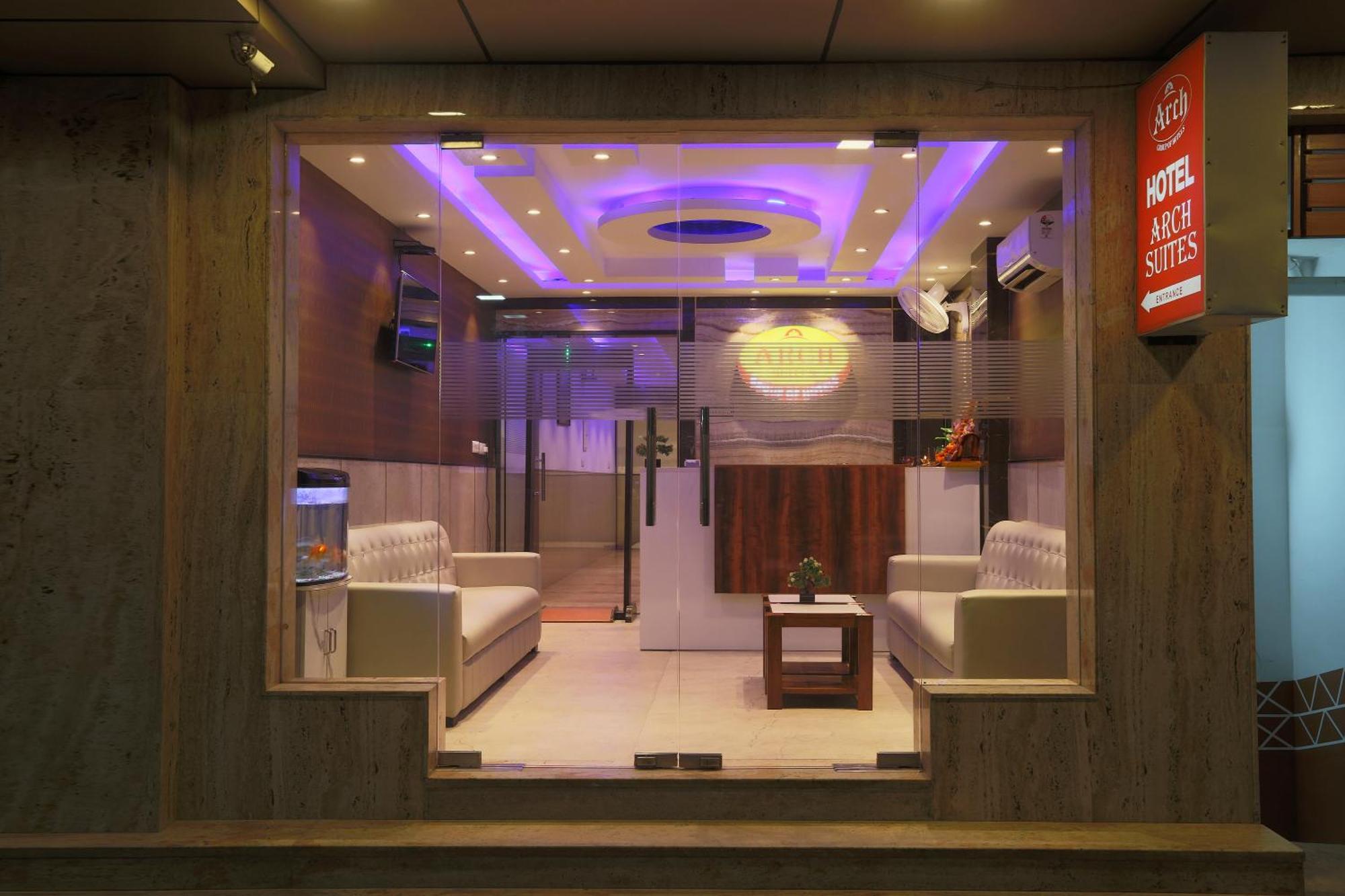 Hotel Arch Suites - Near Aerocity Nuova Delhi Esterno foto