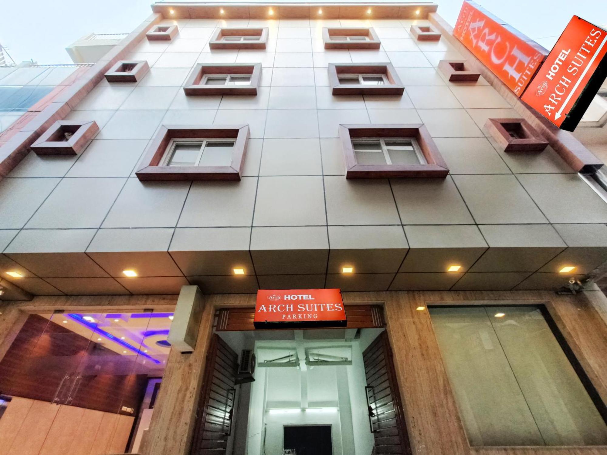 Hotel Arch Suites - Near Aerocity Nuova Delhi Esterno foto